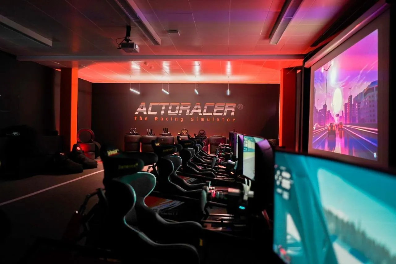 Bed and Breakfast Rcadia Gaming House Hamburg 2*,