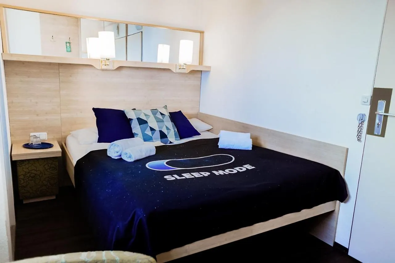 **  Rcadia Gaming House Bed & Breakfast Hamburg Almanya