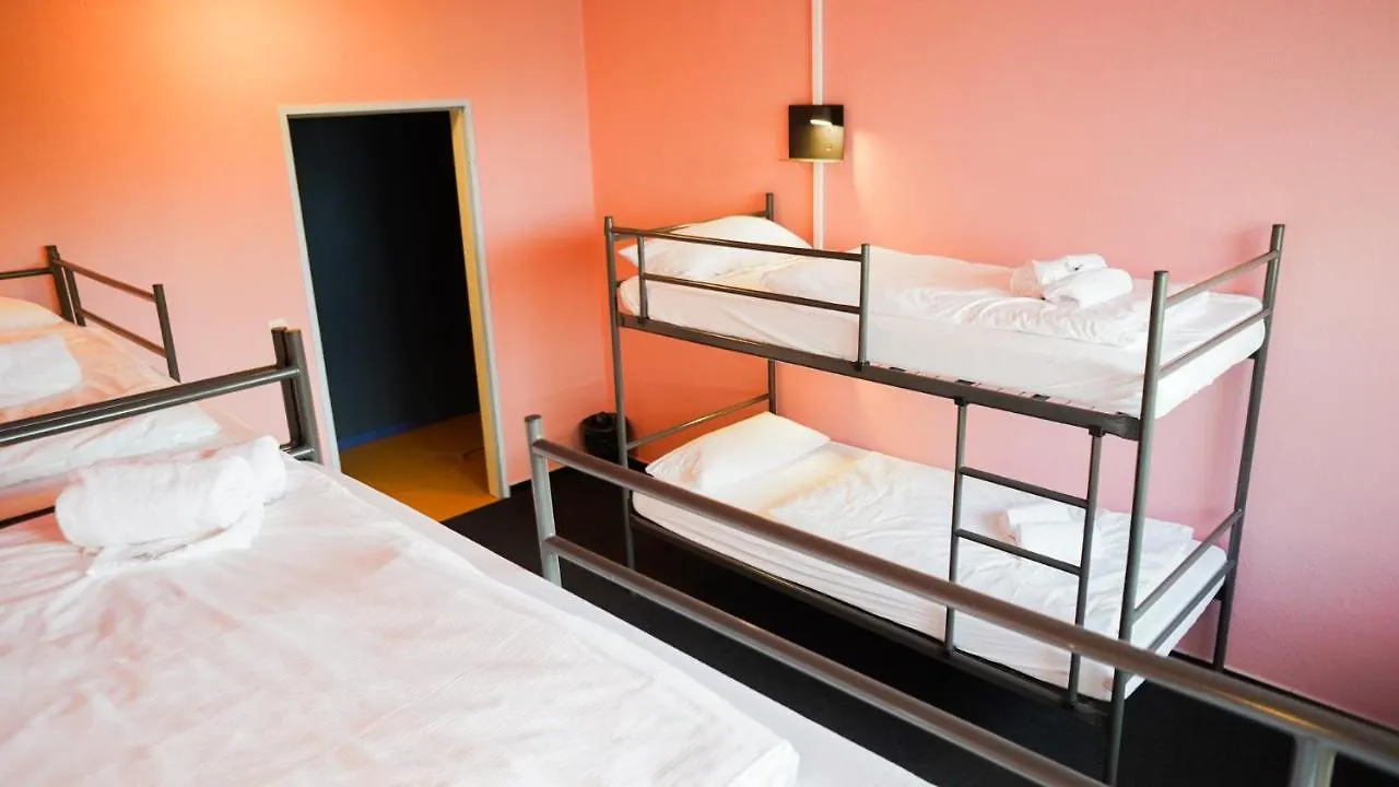 Rcadia Gaming House Bed & Breakfast Hamburg Almanya